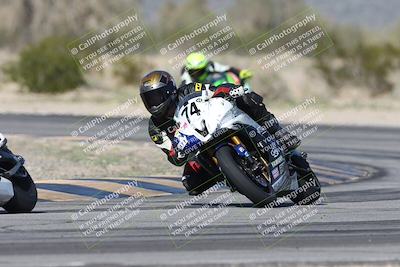 media/Jan-15-2026-Racers Edge (Thu) [[dfebeb70ab]]/3-B Group/Session 4 (Turn 5)/